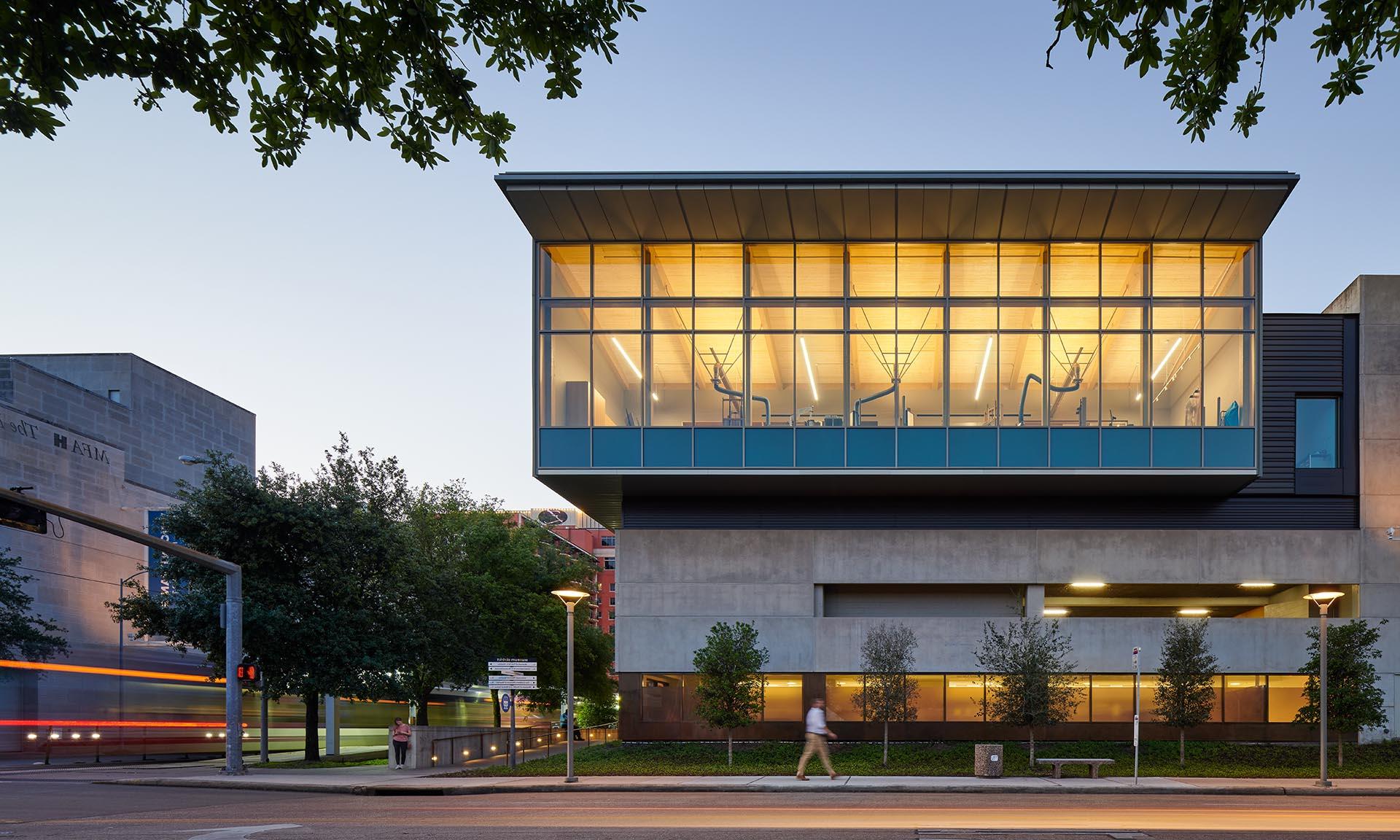 Sarah Campbell Blaffer Foundation Center for Conservation exterior lit up